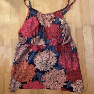 Kona Sol size 24 swim top.